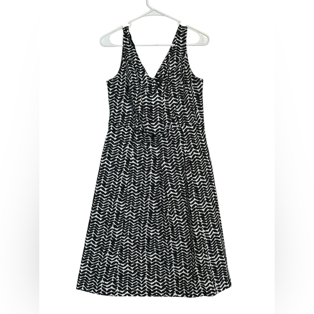 East 5th Women’s Dress Size 10 NWOT – Black White Pattern A-Line, Cotton, Lined